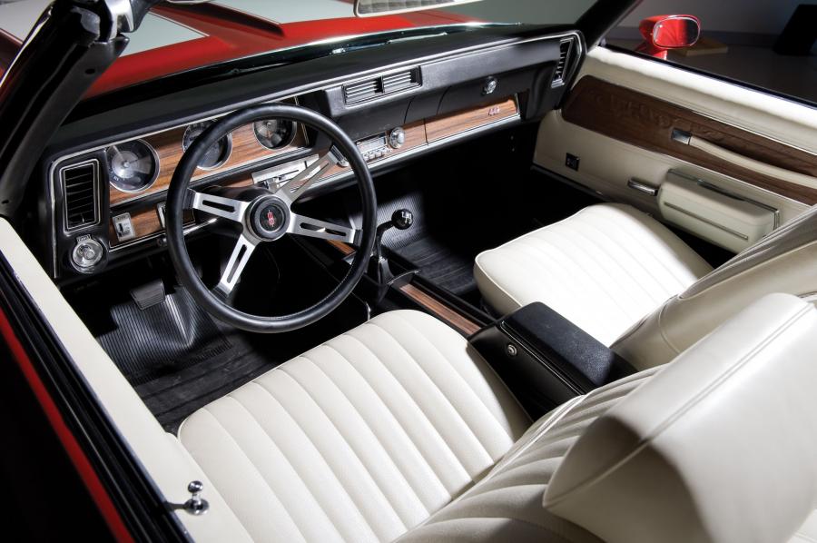 Торпедо Oldsmobile 442 Convertible (4467) 1971 года  (фото 8 из 10)